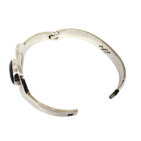 Mexico Sterling Silver Onyx Hinged Bracelet #21170 - Picture 6 of 10